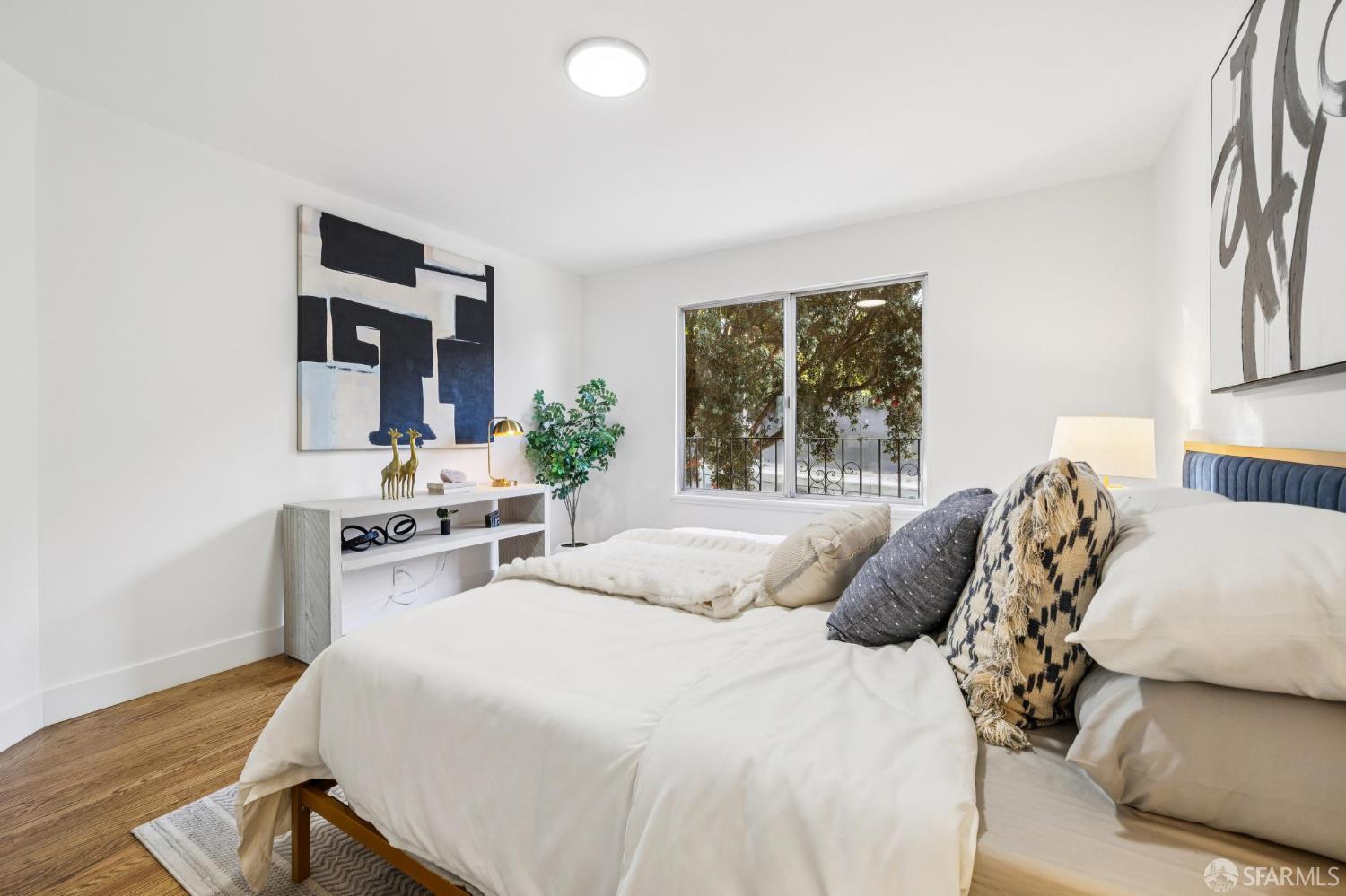 Detail Gallery Image 9 of 23 For 3711 Market St #3,  San Francisco,  CA 94131 - 2 Beds | 1 Baths