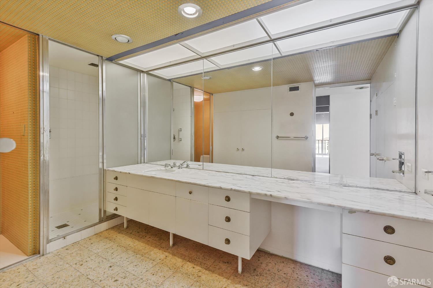 Detail Gallery Image 19 of 48 For 1333 Jones St #1206,  San Francisco,  CA 94109 - 2 Beds | 2 Baths