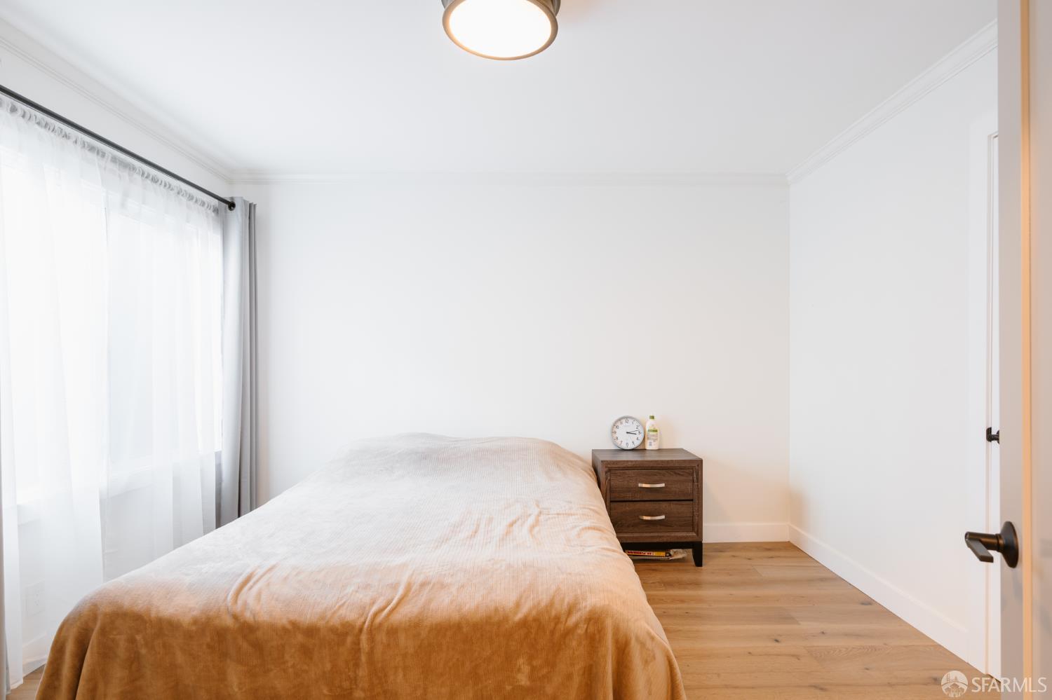 Detail Gallery Image 15 of 43 For 150 Dartmouth St, San Francisco,  CA 94134 - 5 Beds | 5 Baths