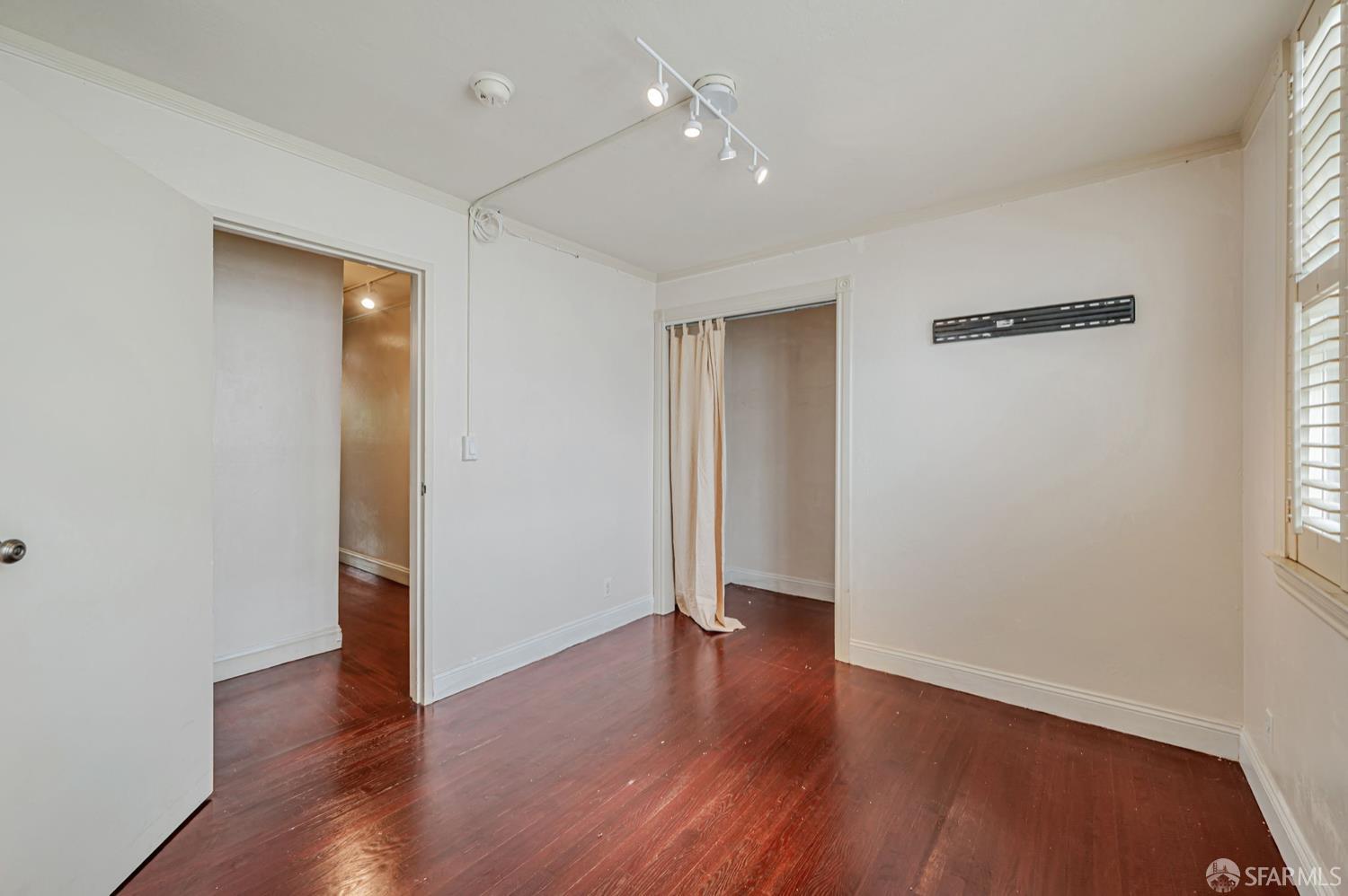 Detail Gallery Image 22 of 39 For 1530 Ofarrell St #1,  San Francisco,  CA 94115 - 3 Beds | 2 Baths