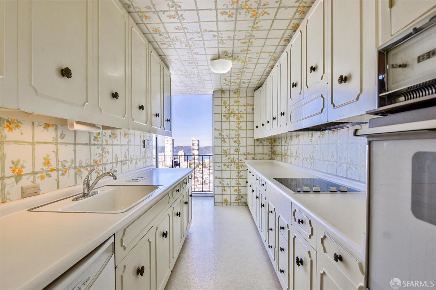 Detail Gallery Image 16 of 48 For 1333 Jones St #1206,  San Francisco,  CA 94109 - 2 Beds | 2 Baths