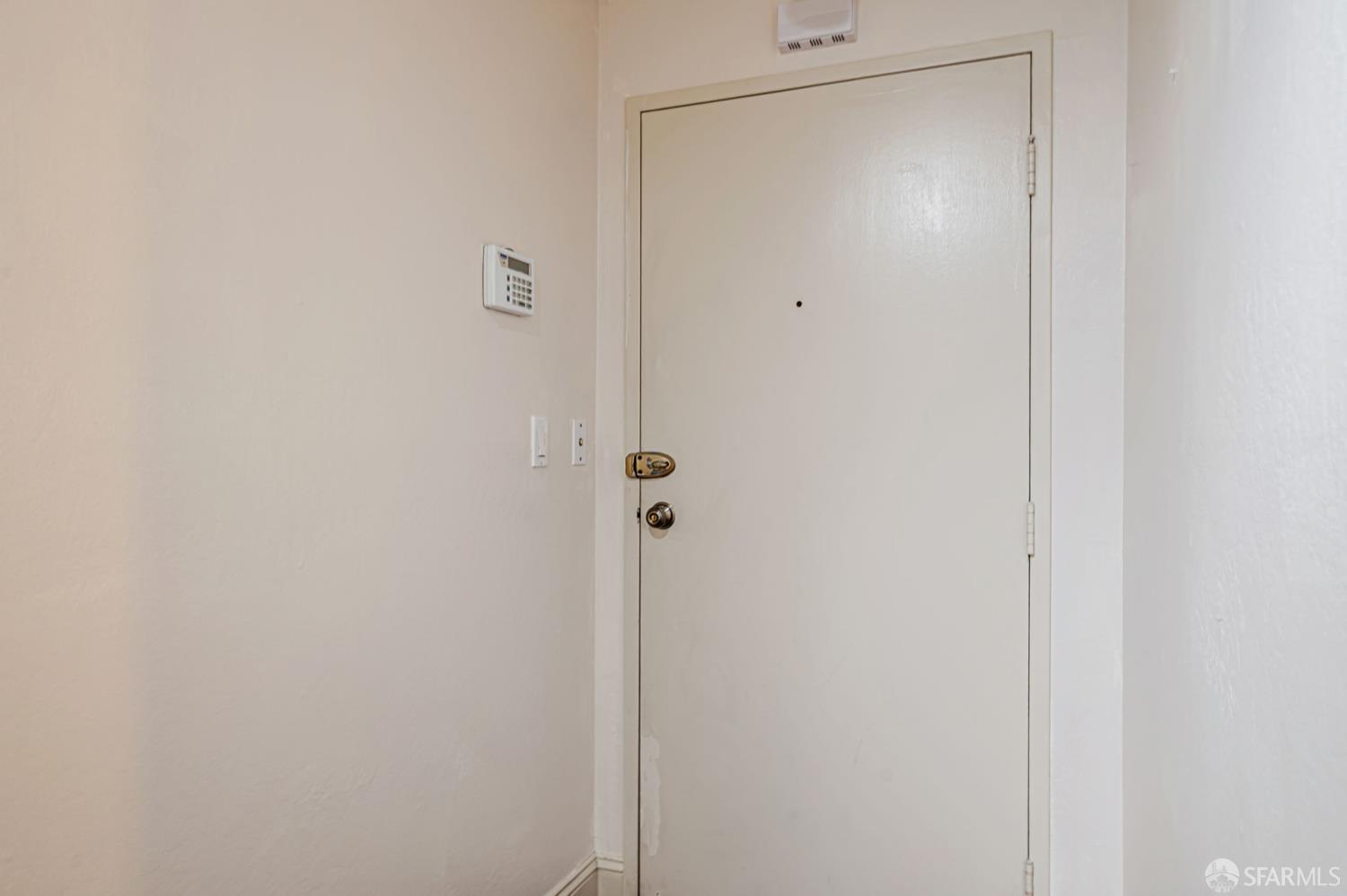 Detail Gallery Image 36 of 39 For 1530 Ofarrell St #1,  San Francisco,  CA 94115 - 3 Beds | 2 Baths