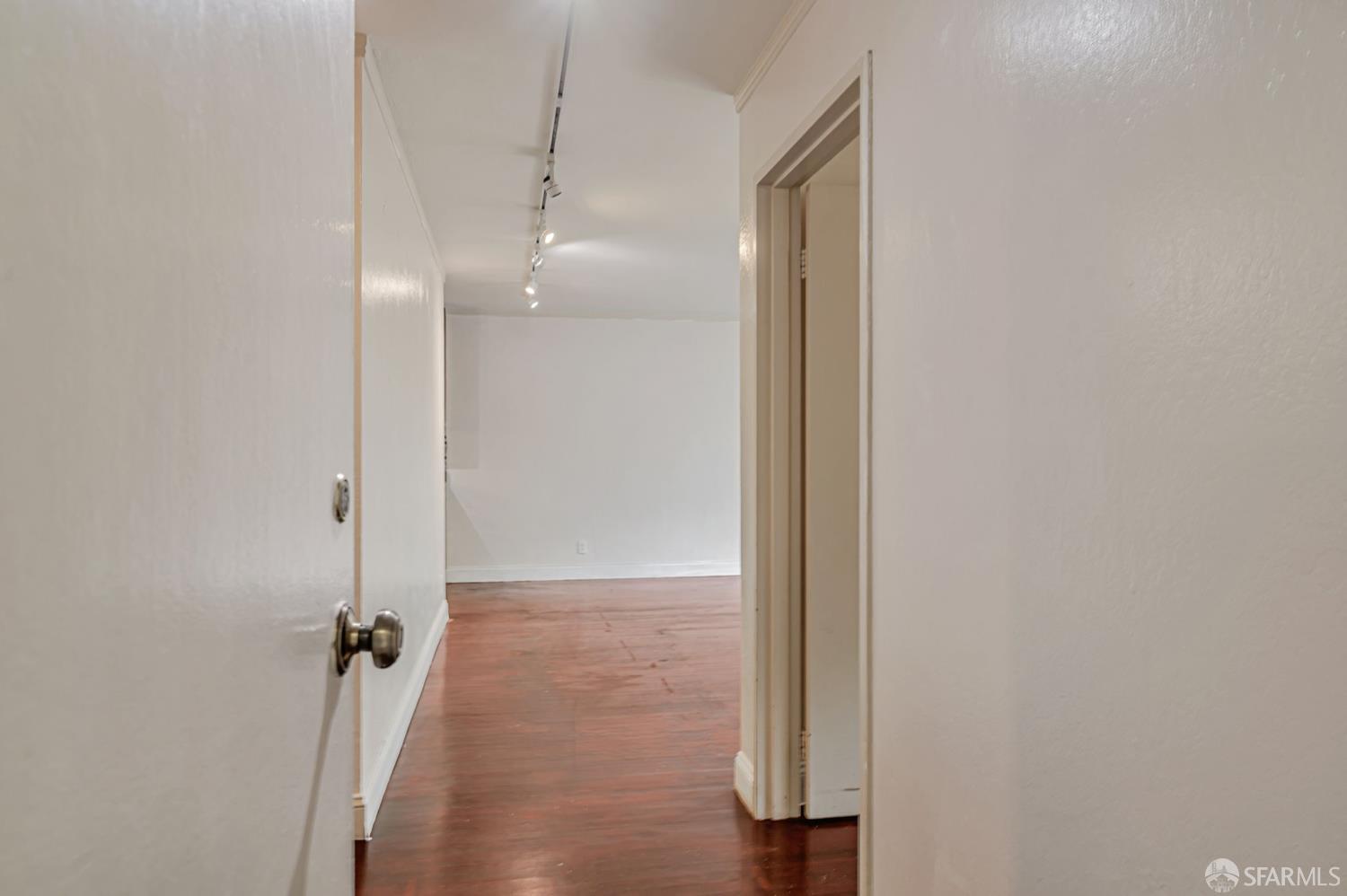 Detail Gallery Image 35 of 39 For 1530 Ofarrell St #1,  San Francisco,  CA 94115 - 3 Beds | 2 Baths