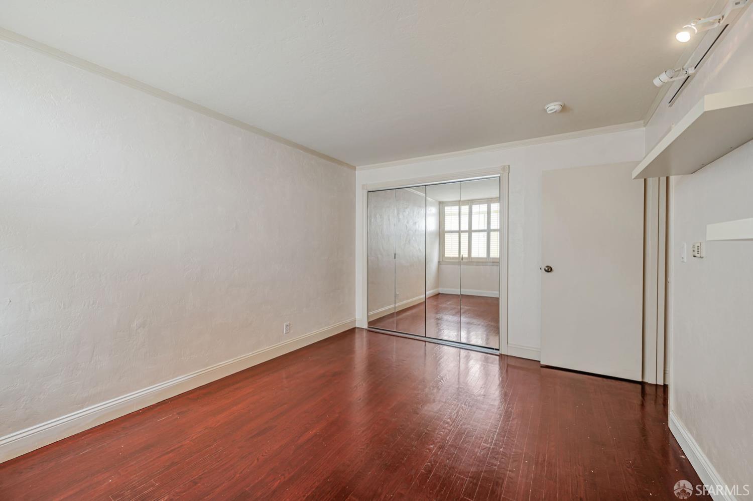 Detail Gallery Image 25 of 39 For 1530 Ofarrell St #1,  San Francisco,  CA 94115 - 3 Beds | 2 Baths