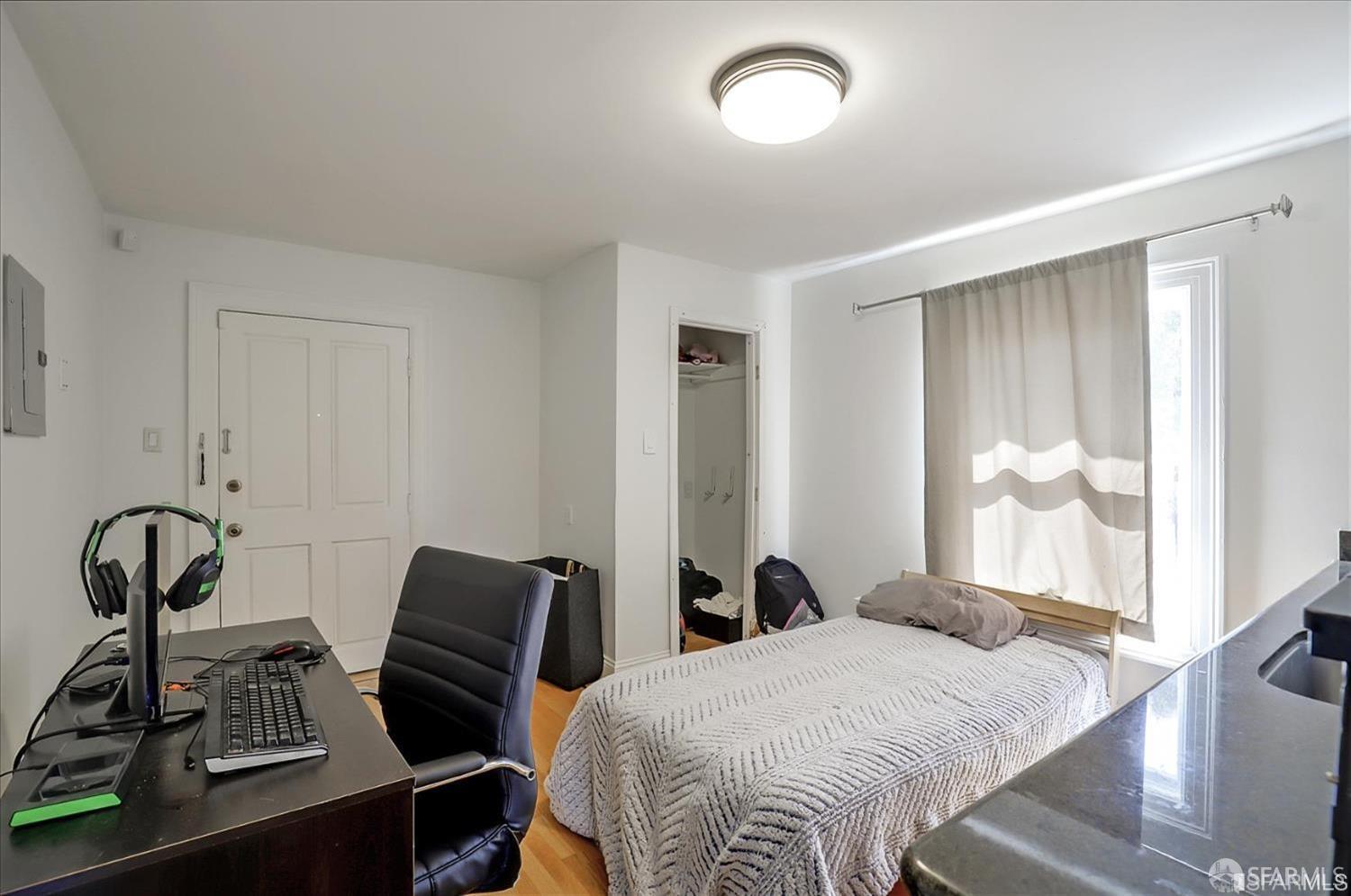 Detail Gallery Image 36 of 49 For 2535 Chilton Way, Berkeley,  CA 94704 - 4 Beds | 2 Baths