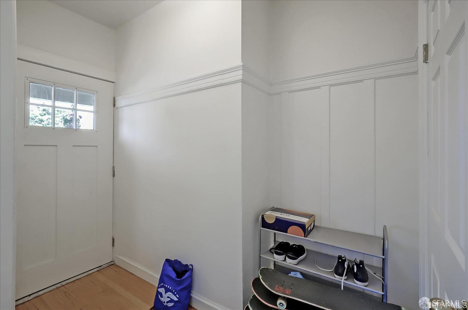 Detail Gallery Image 20 of 49 For 2535 Chilton Way, Berkeley,  CA 94704 - 4 Beds | 2 Baths