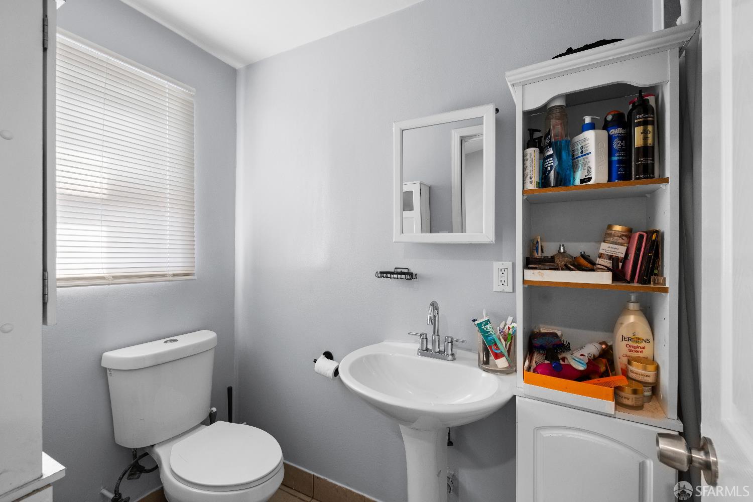 Detail Gallery Image 10 of 14 For 1519 48th Ave, Oakland,  CA 94601 - – Beds | – Baths