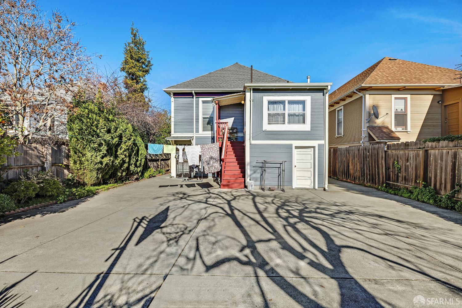 Detail Gallery Image 42 of 51 For 2136 Pacific Ave, Alameda,  CA 94501 - 7 Beds | 4 Baths