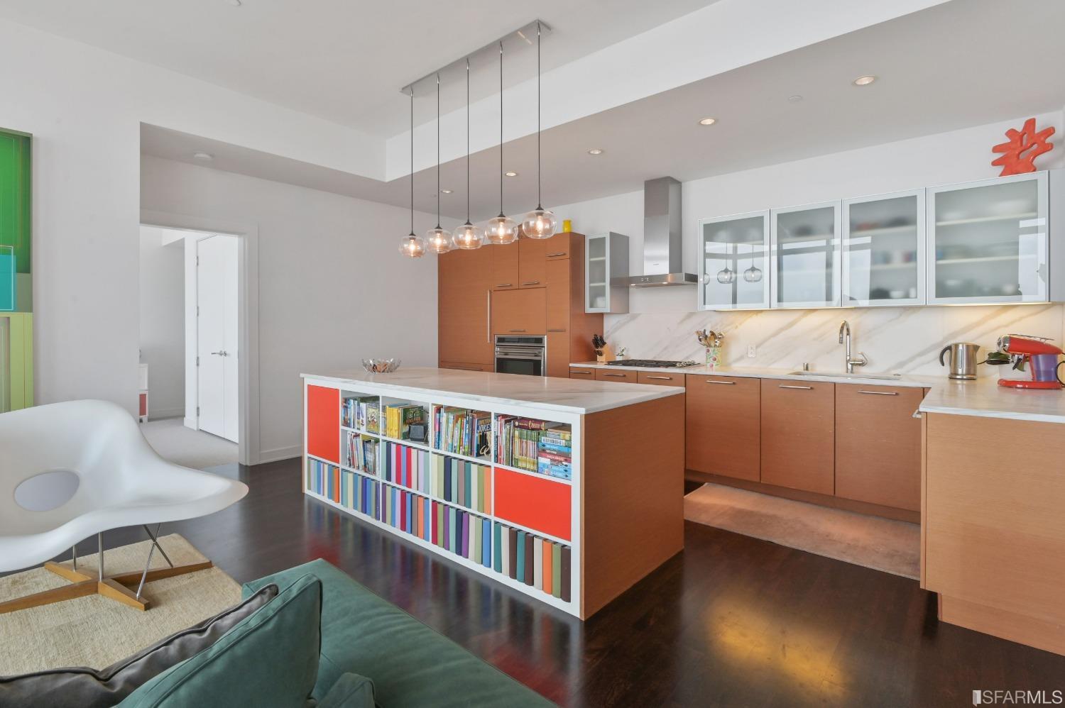 Detail Gallery Image 3 of 29 For 301 Mission St 48c,  San Francisco,  CA 94105 - 2 Beds | 3/1 Baths