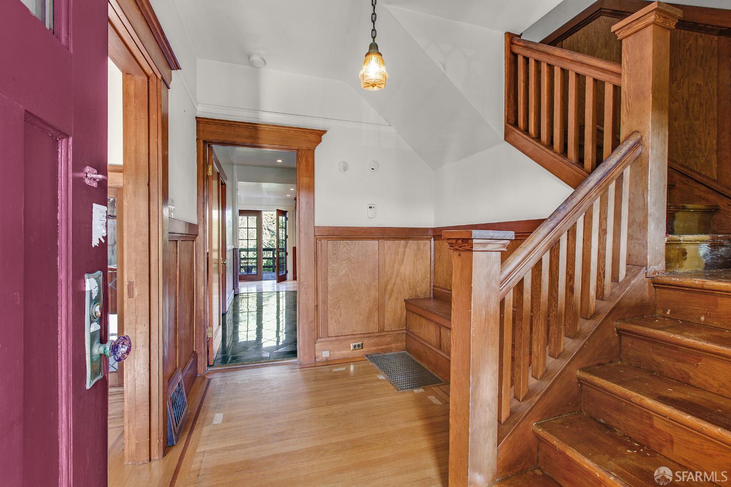 Detail Gallery Image 4 of 35 For 134 Sears St, San Francisco,  CA 94112 - 2 Beds | 2 Baths