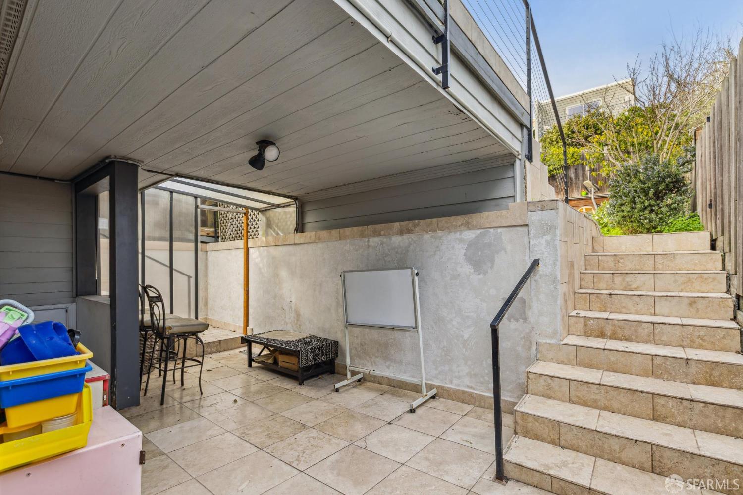 Detail Gallery Image 15 of 26 For 442 29th St, San Francisco,  CA 94131 - 4 Beds | 2/1 Baths