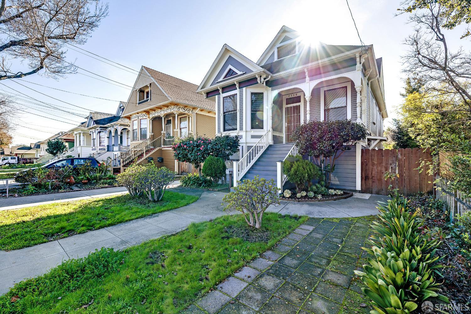 Detail Gallery Image 49 of 51 For 2136 Pacific Ave, Alameda,  CA 94501 - 7 Beds | 4 Baths