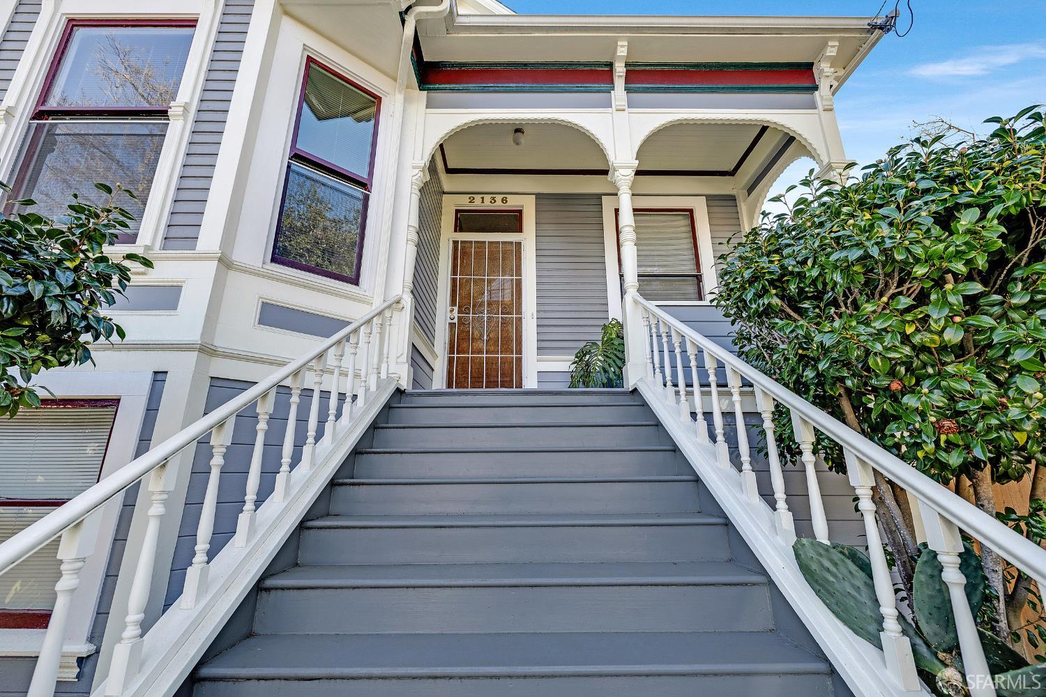 Detail Gallery Image 35 of 51 For 2136 Pacific Ave, Alameda,  CA 94501 - 7 Beds | 4 Baths