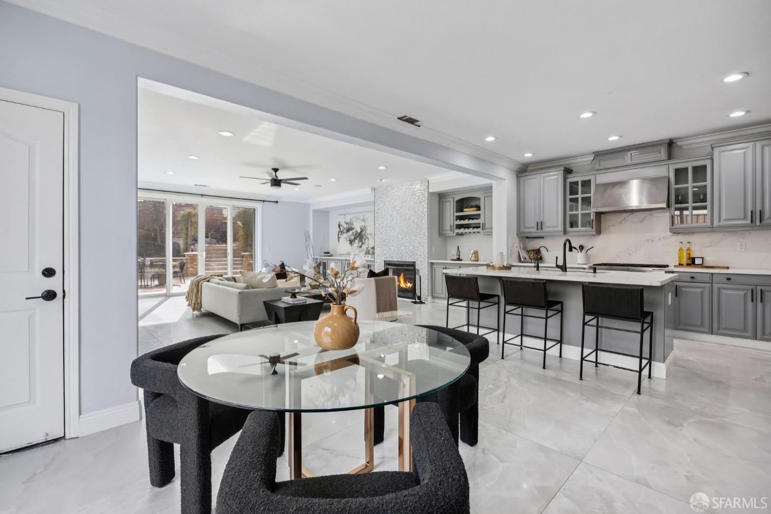 Detail Gallery Image 13 of 62 For 3391 Glencoe Cir, San Ramon,  CA 94582 - 5 Beds | 4 Baths