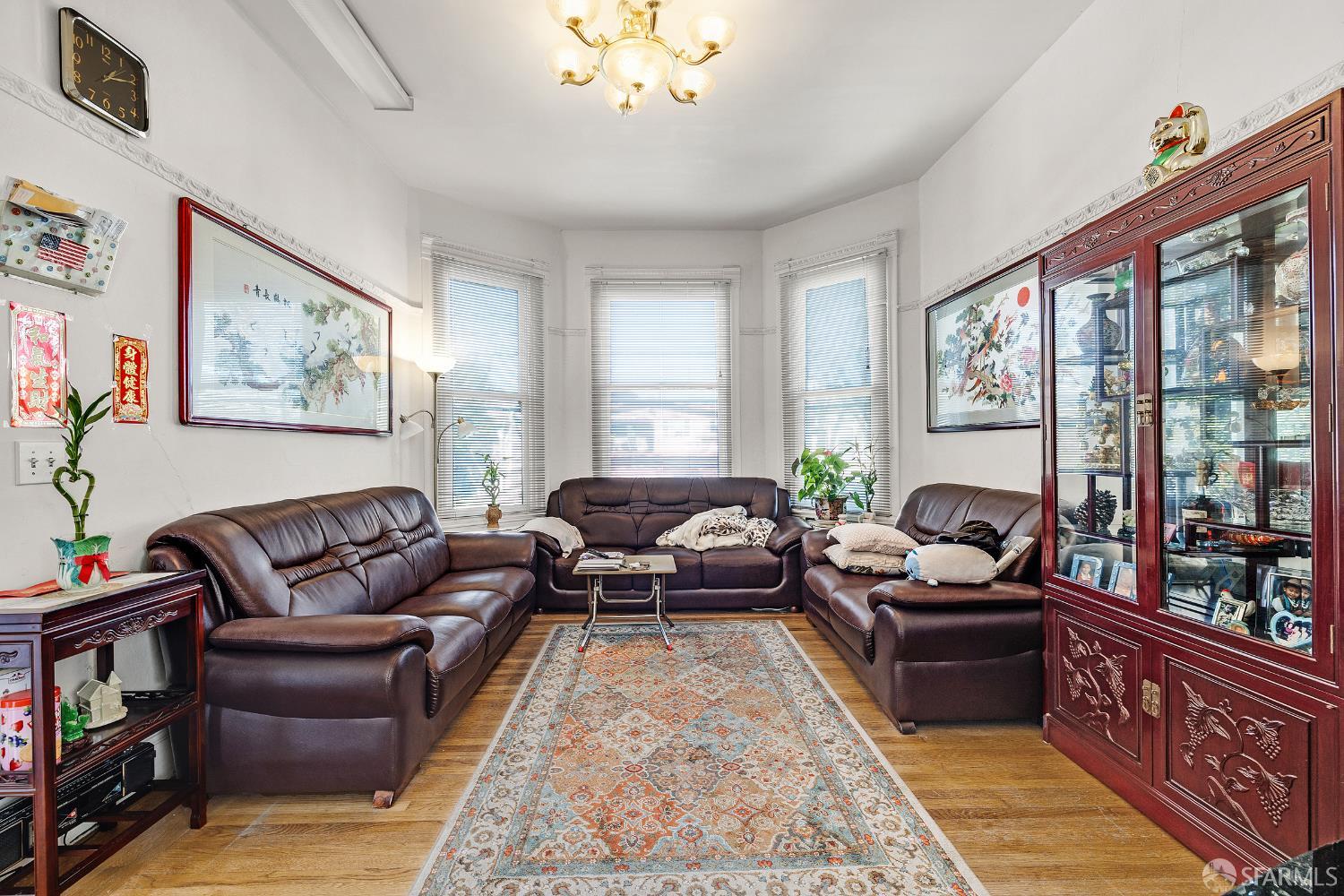 Detail Gallery Image 30 of 51 For 2136 Pacific Ave, Alameda,  CA 94501 - 7 Beds | 4 Baths