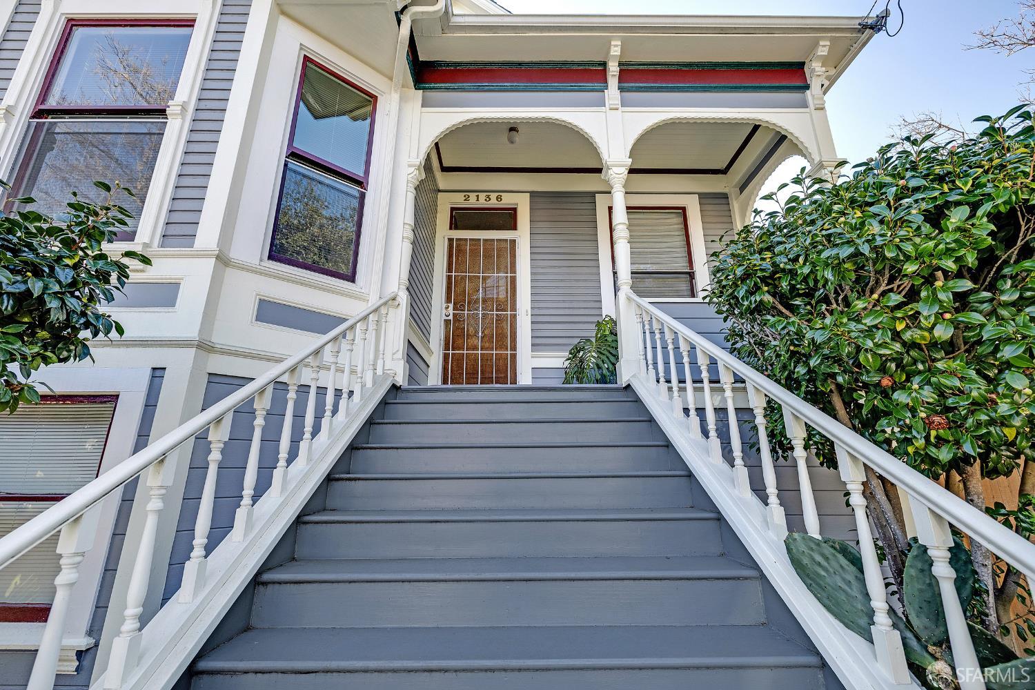 Detail Gallery Image 34 of 51 For 2136 Pacific Ave, Alameda,  CA 94501 - 7 Beds | 4 Baths