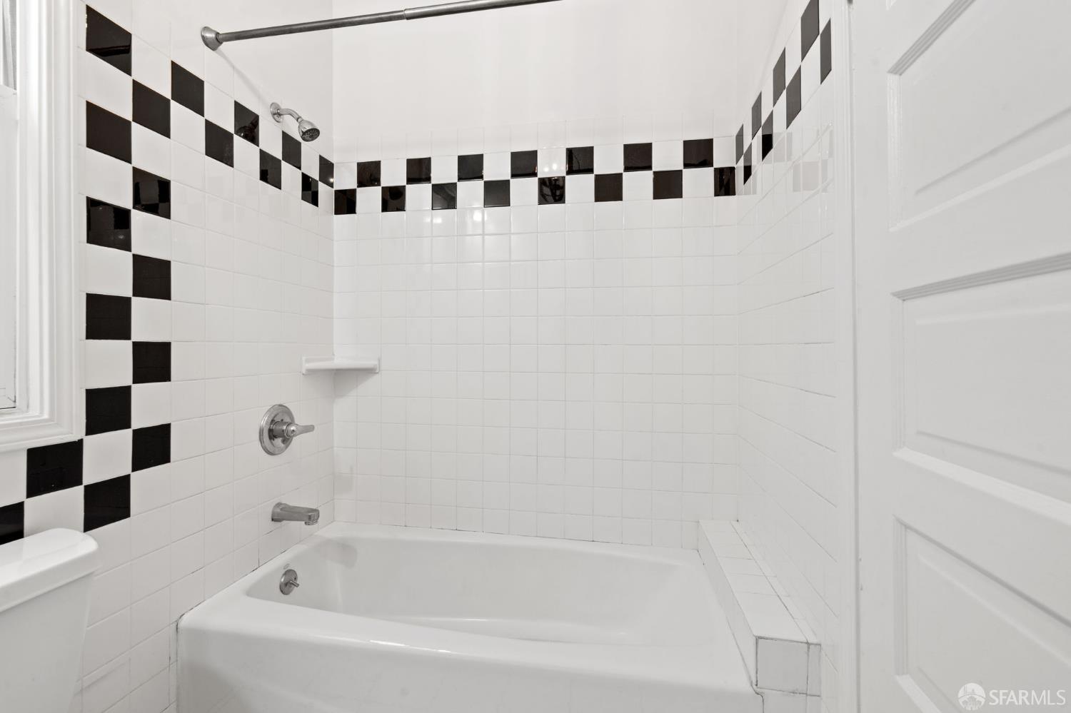 Detail Gallery Image 19 of 30 For 3864 Cesar Chavez St, San Francisco,  CA 94131 - – Beds | – Baths