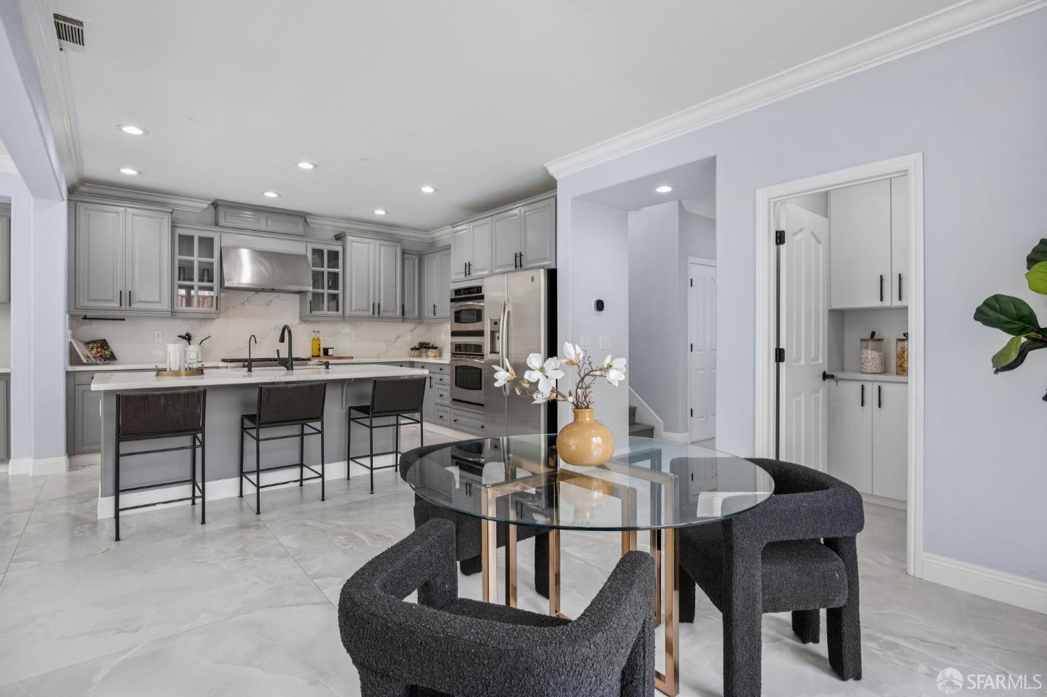 Detail Gallery Image 14 of 62 For 3391 Glencoe Cir, San Ramon,  CA 94582 - 5 Beds | 4 Baths