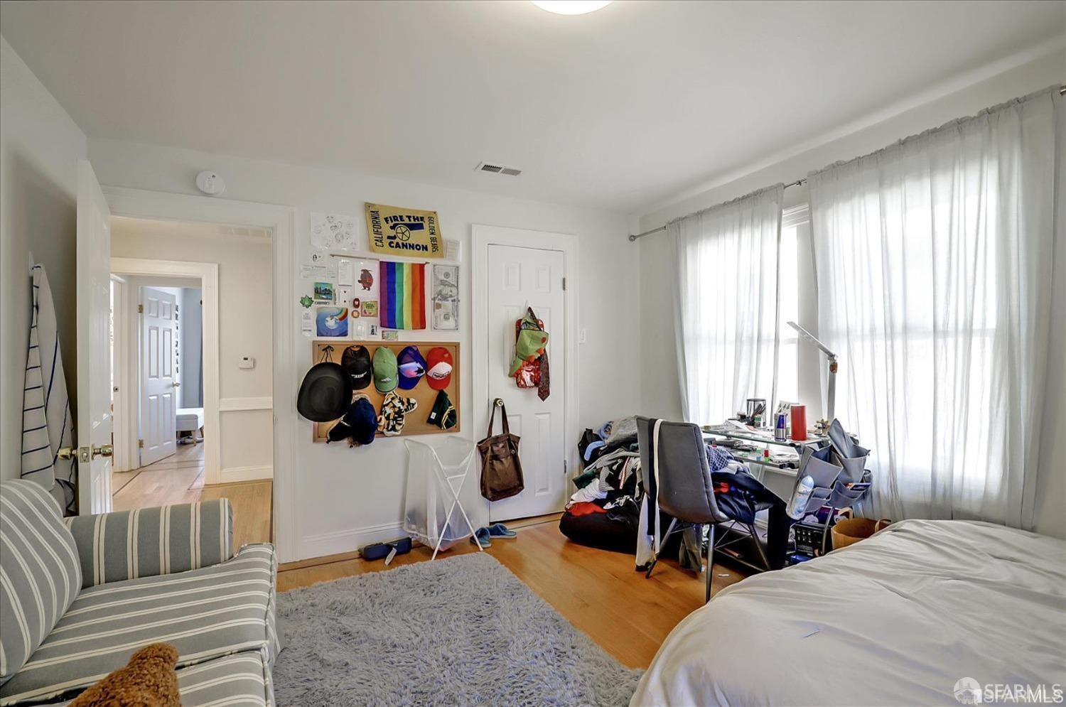 Detail Gallery Image 31 of 49 For 2535 Chilton Way, Berkeley,  CA 94704 - 4 Beds | 2 Baths