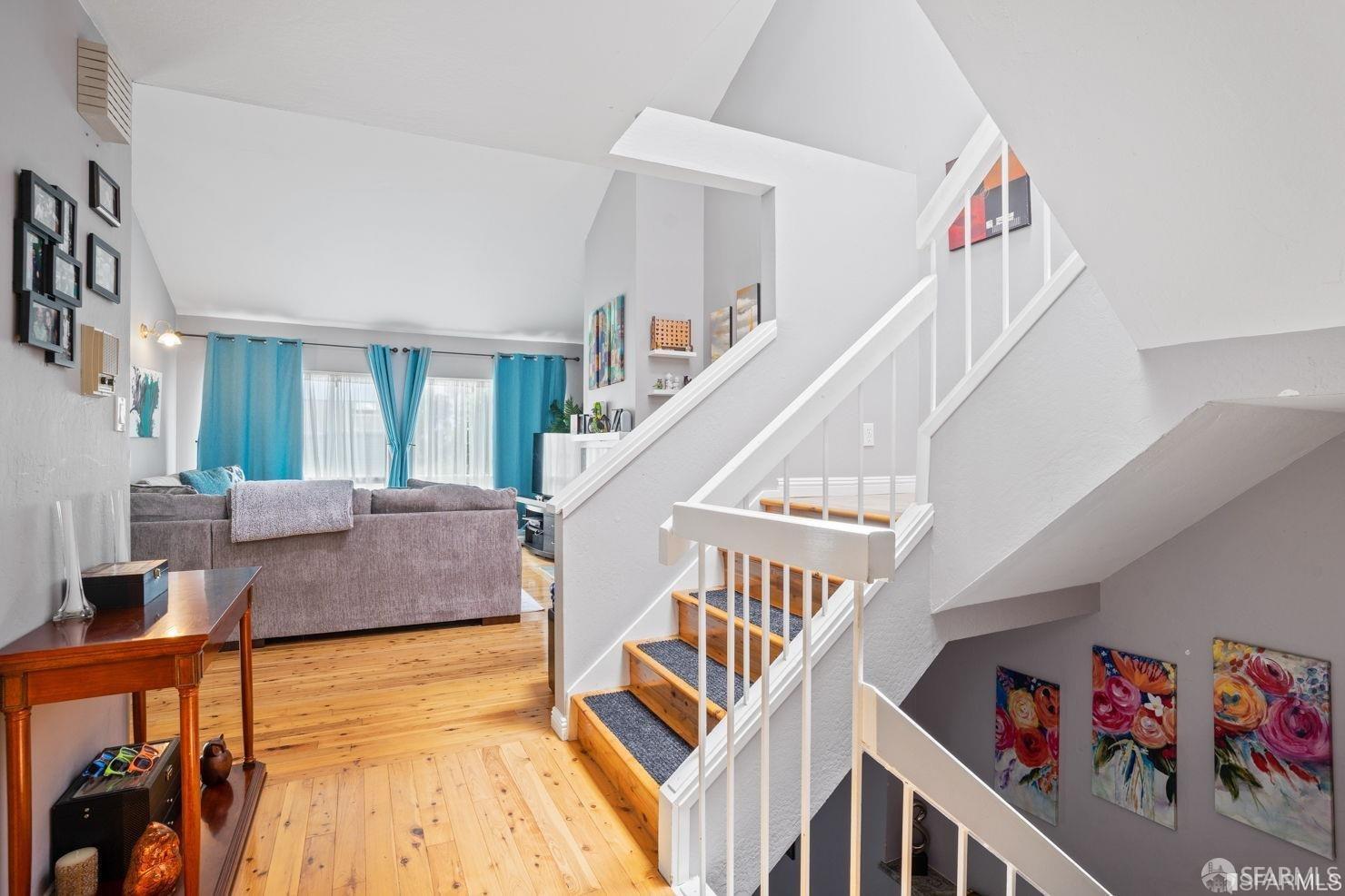 Detail Gallery Image 15 of 34 For 106 Quail Point Cir, San Bruno,  CA 94066 - 3 Beds | 2 Baths