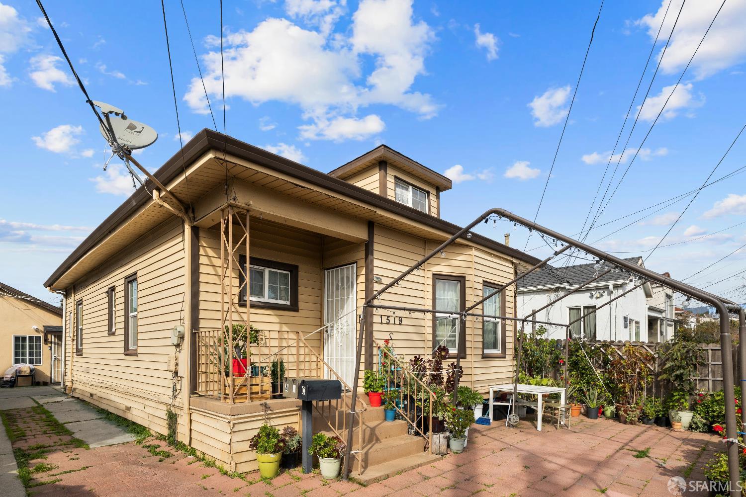 Detail Gallery Image 4 of 14 For 1519 48th Ave, Oakland,  CA 94601 - – Beds | – Baths