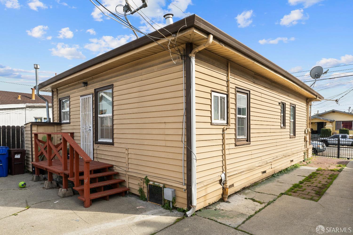 Detail Gallery Image 5 of 14 For 1519 48th Ave, Oakland,  CA 94601 - – Beds | – Baths