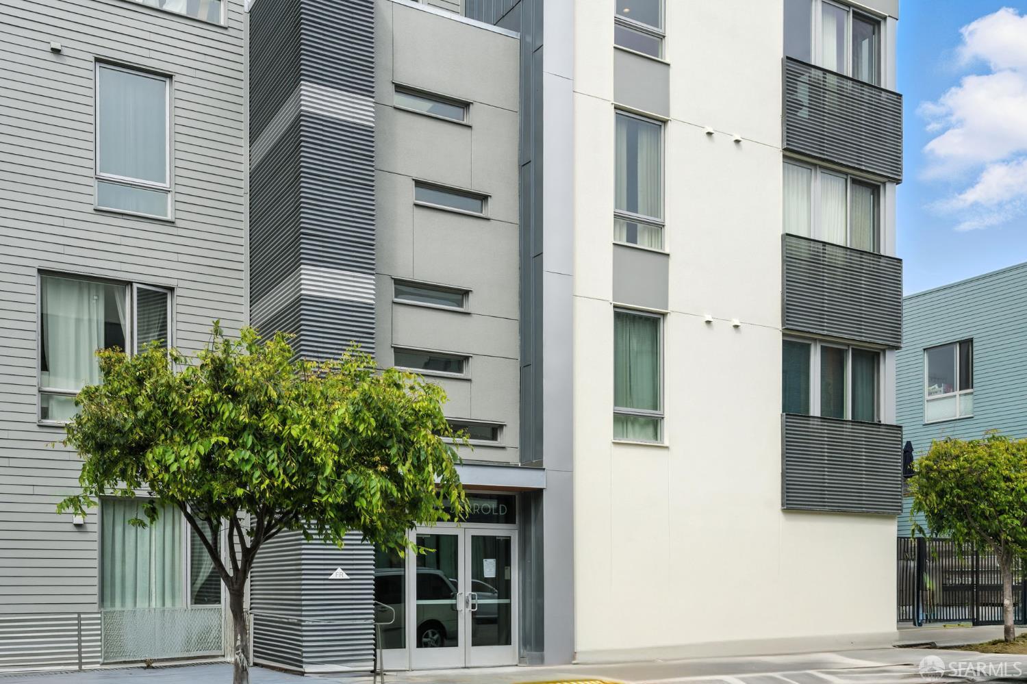 Photo #2: 426100928 Listing: Photo #2