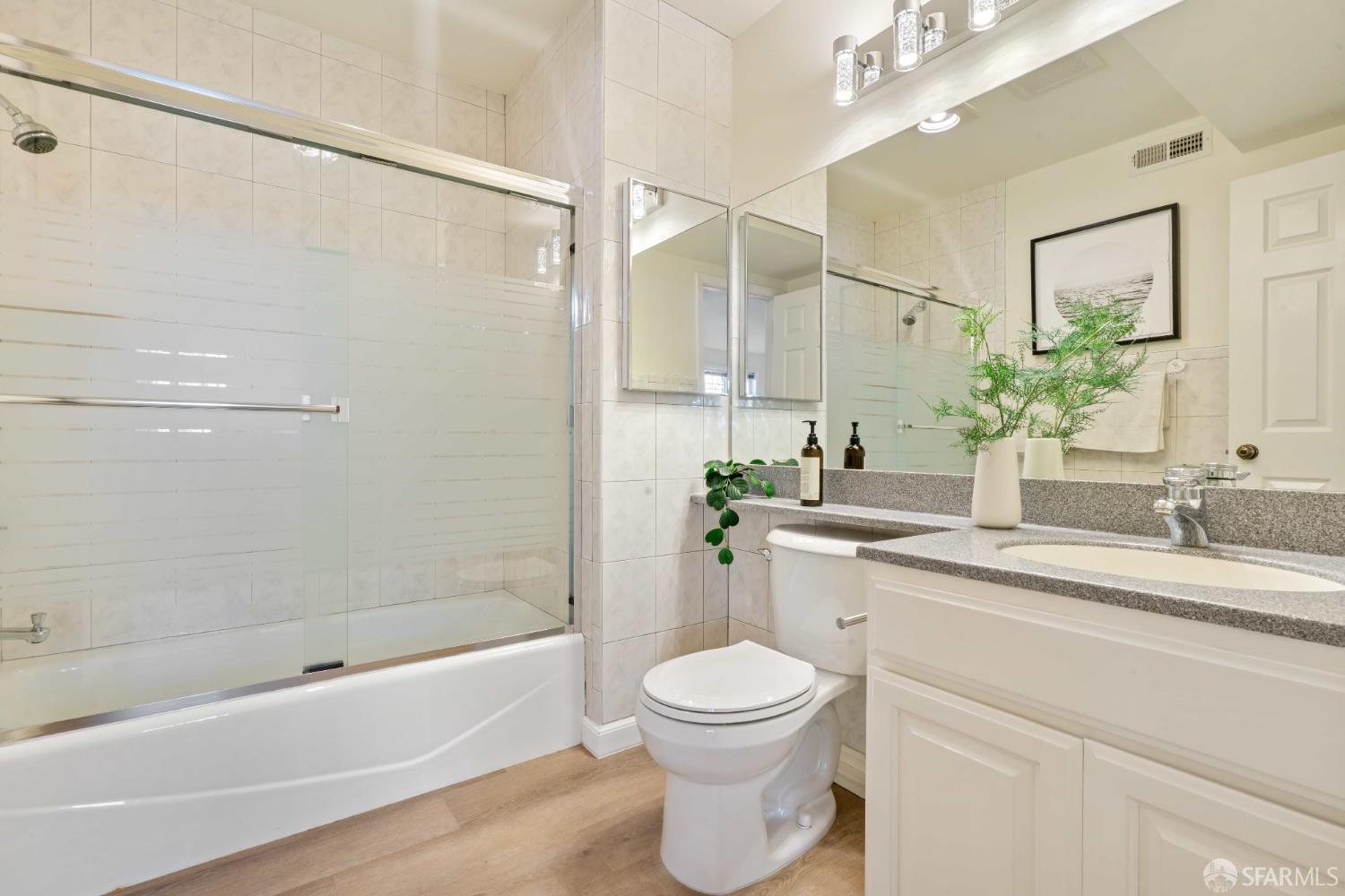 Detail Gallery Image 60 of 75 For 392 Ewing Ter, San Francisco,  CA 94118 - 3 Beds | 3 Baths