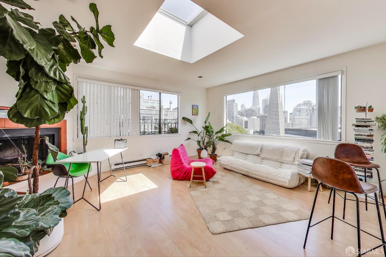 Front Image Thumbnail for SF426100985