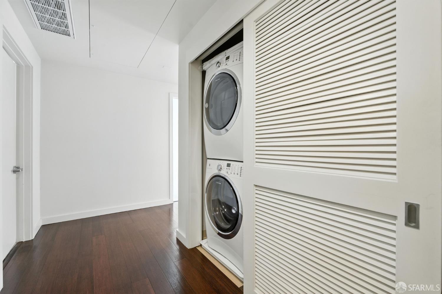 Photo #23: 426100928 Listing: Photo #23