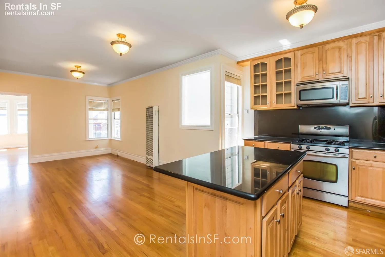 Detail Gallery Image 6 of 8 For 1043 Fell St, San Francisco,  CA 94117 - – Beds | – Baths