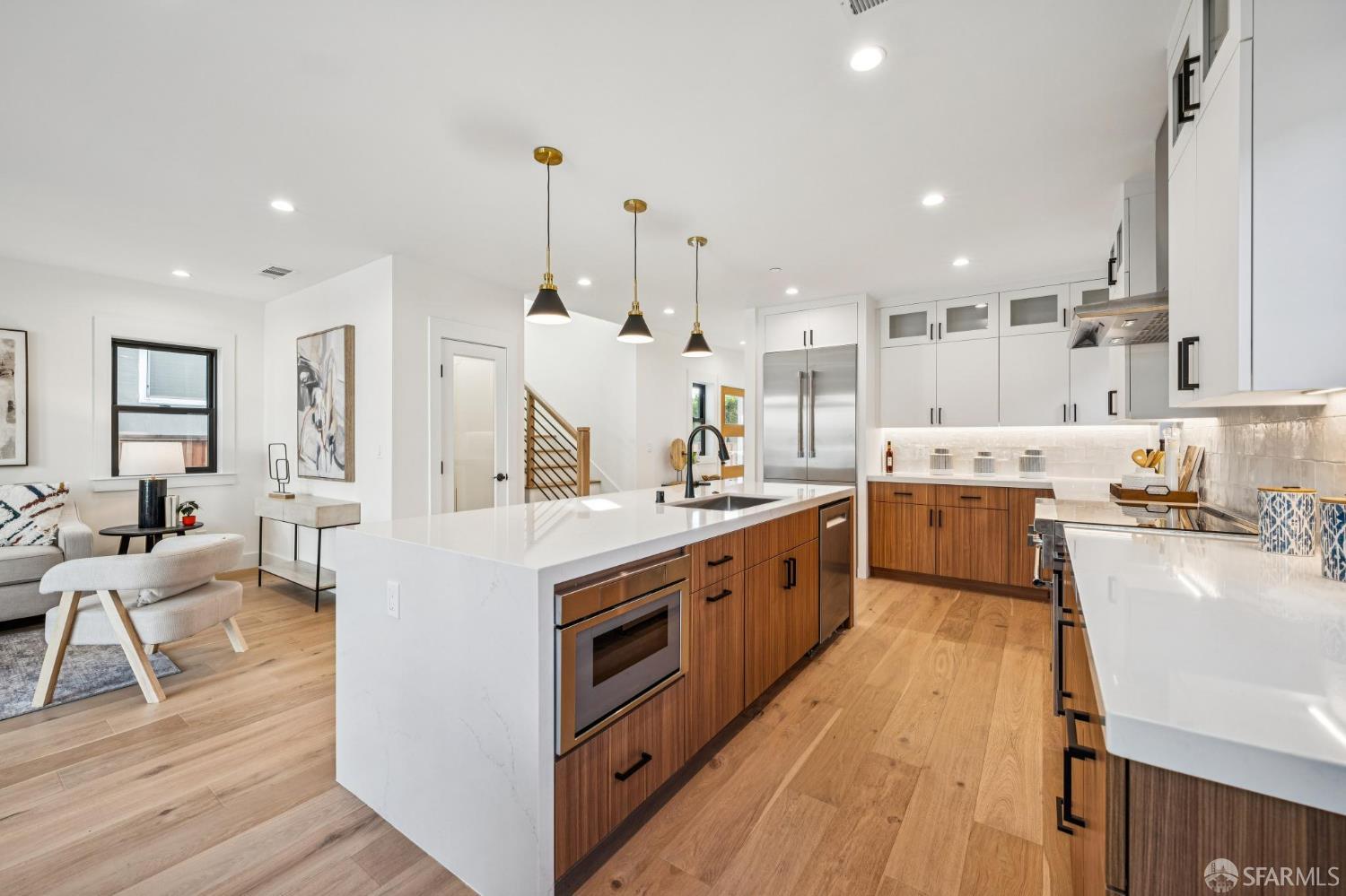 Detail Gallery Image 26 of 73 For 2411 Sixth St, Berkeley,  CA 94710 - 4 Beds | 4 Baths