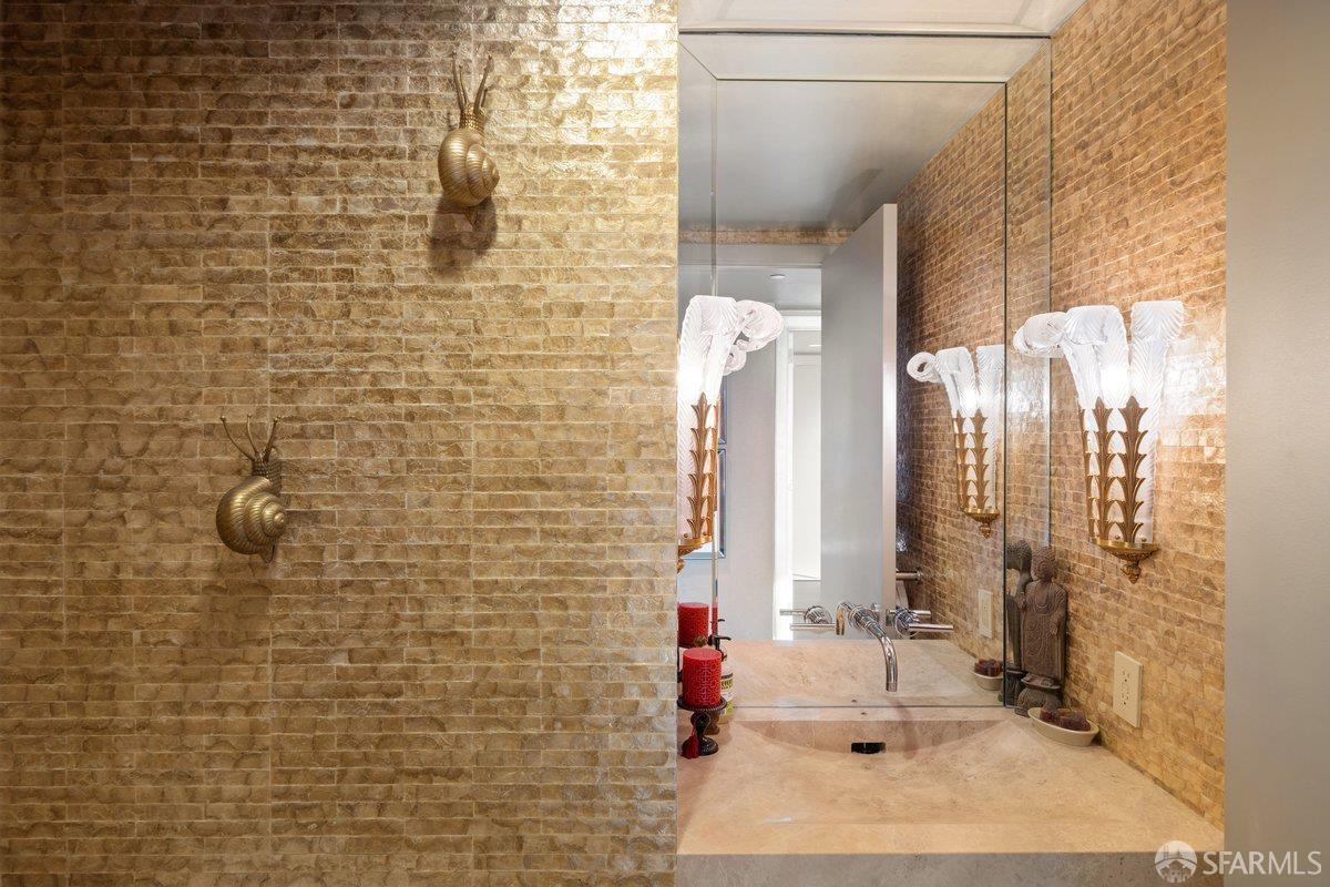 Photo #36: 426100716 Listing: Photo #36