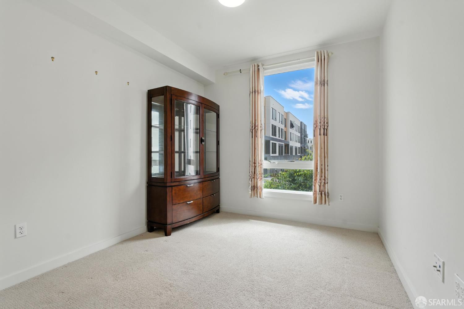 Photo #24: 426100928 Listing: Photo #24