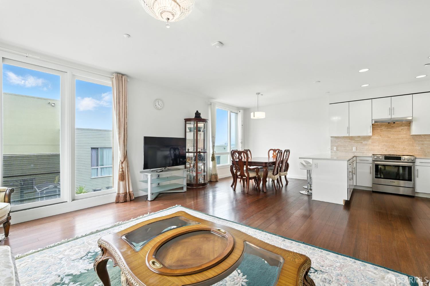 Photo #16: 426100928 Listing: Photo #16