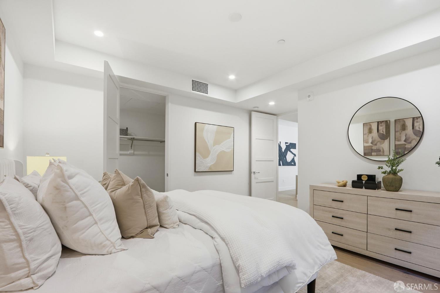 Detail Gallery Image 19 of 43 For 425 First St #14,  Los Altos,  CA 94022 - 1 Beds | 1/1 Baths