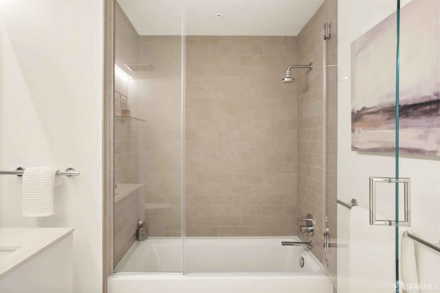 Photo #17: 426097866 Listing: Photo #17