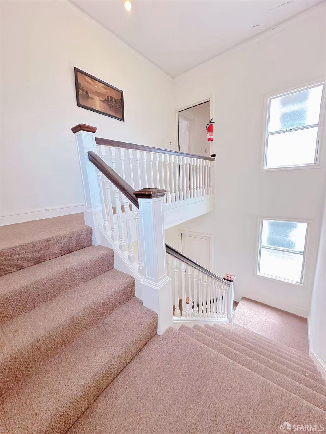 Detail Gallery Image 4 of 38 For 11 Wood St, San Francisco,  CA 94118 - – Beds | – Baths