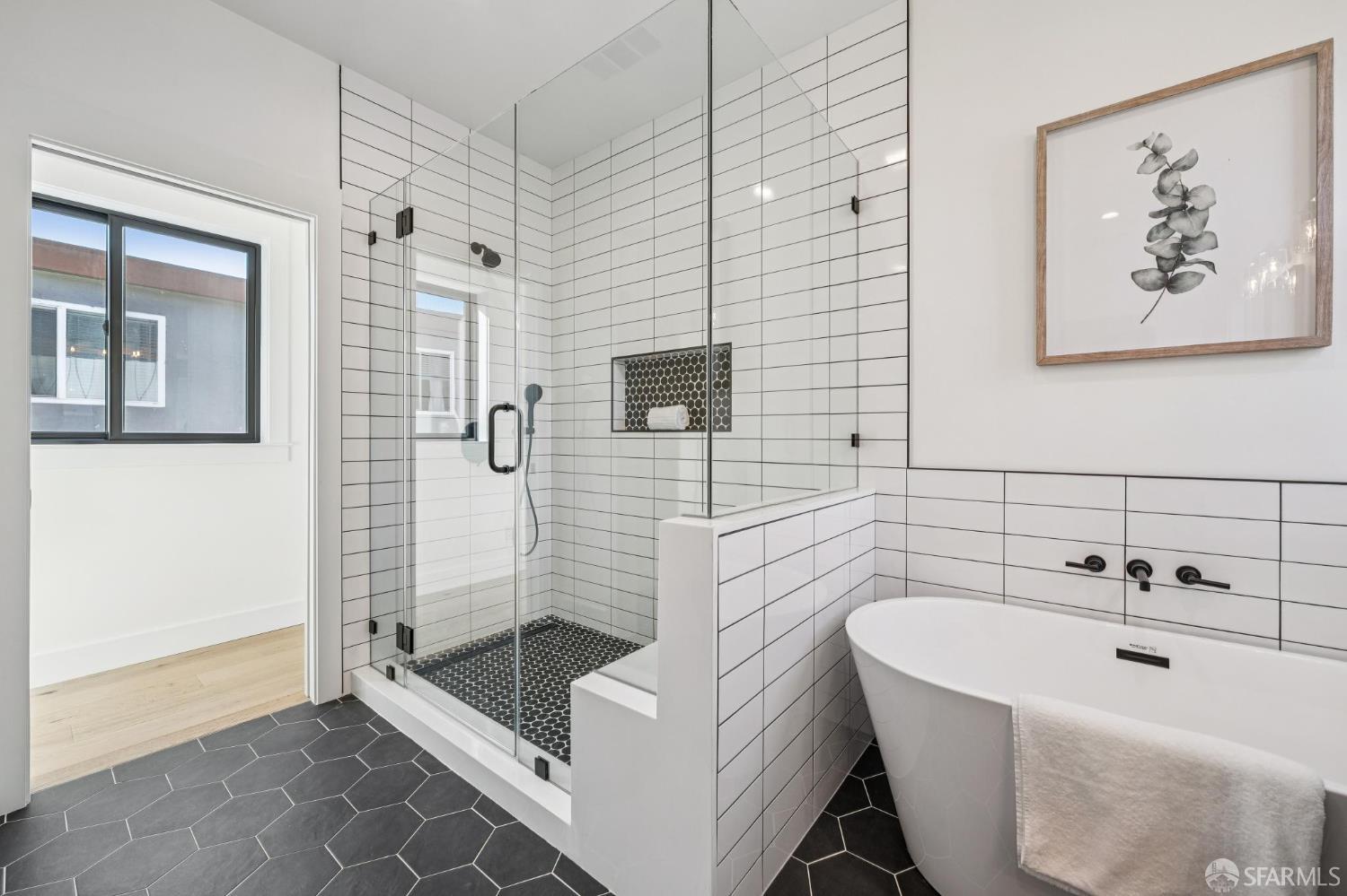 Detail Gallery Image 48 of 73 For 2411 Sixth St, Berkeley,  CA 94710 - 4 Beds | 4 Baths