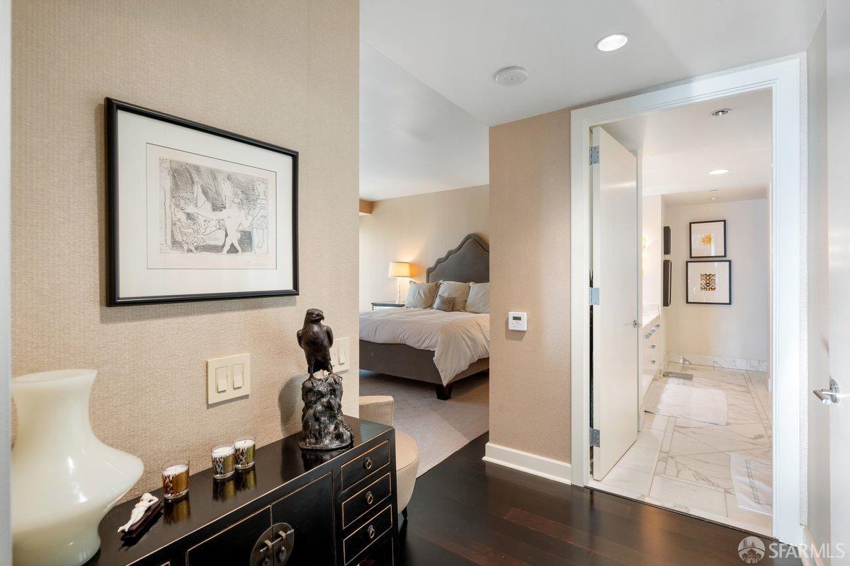 Photo #17: 426100716 Listing: Photo #17