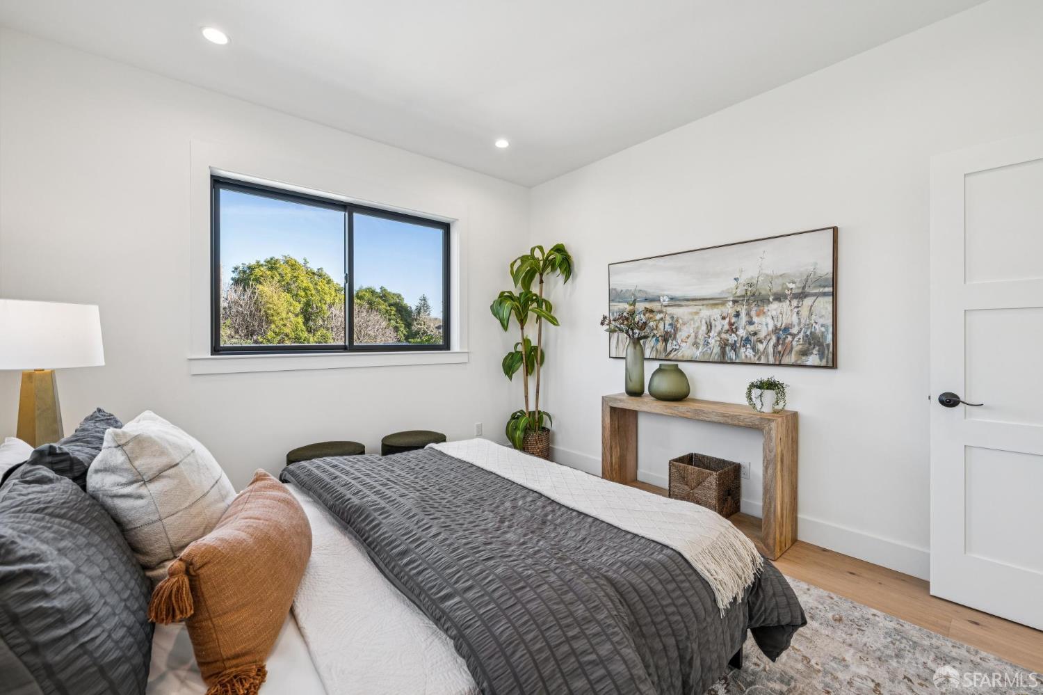 Detail Gallery Image 55 of 73 For 2411 Sixth St, Berkeley,  CA 94710 - 4 Beds | 4 Baths