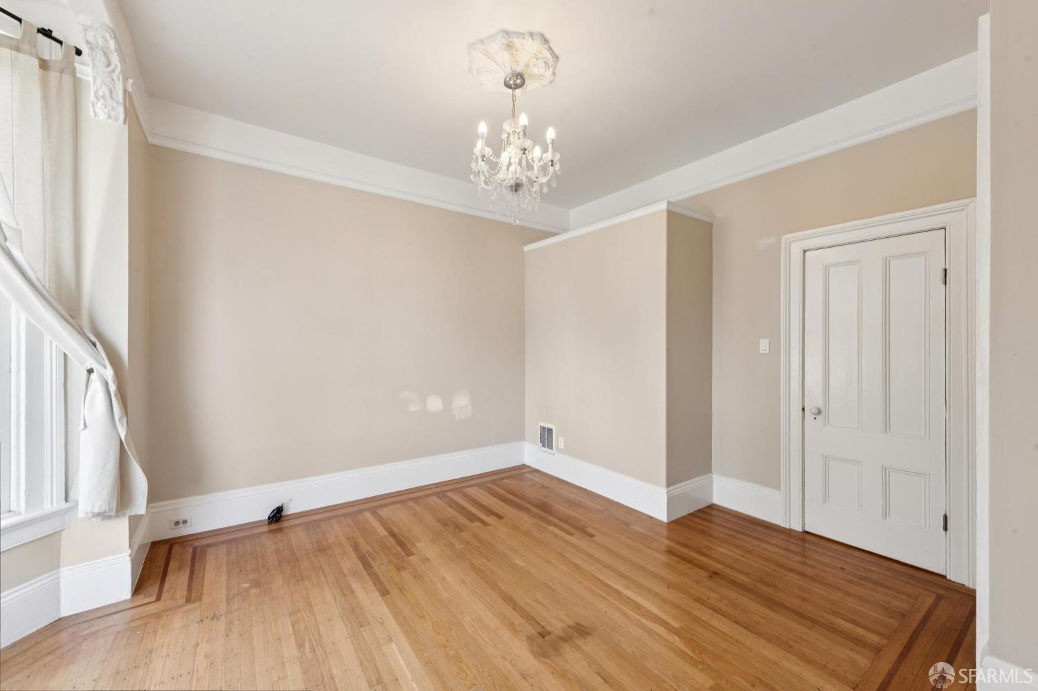 Detail Gallery Image 26 of 32 For 2906 Folsom St, San Francisco,  CA 94110 - – Beds | – Baths