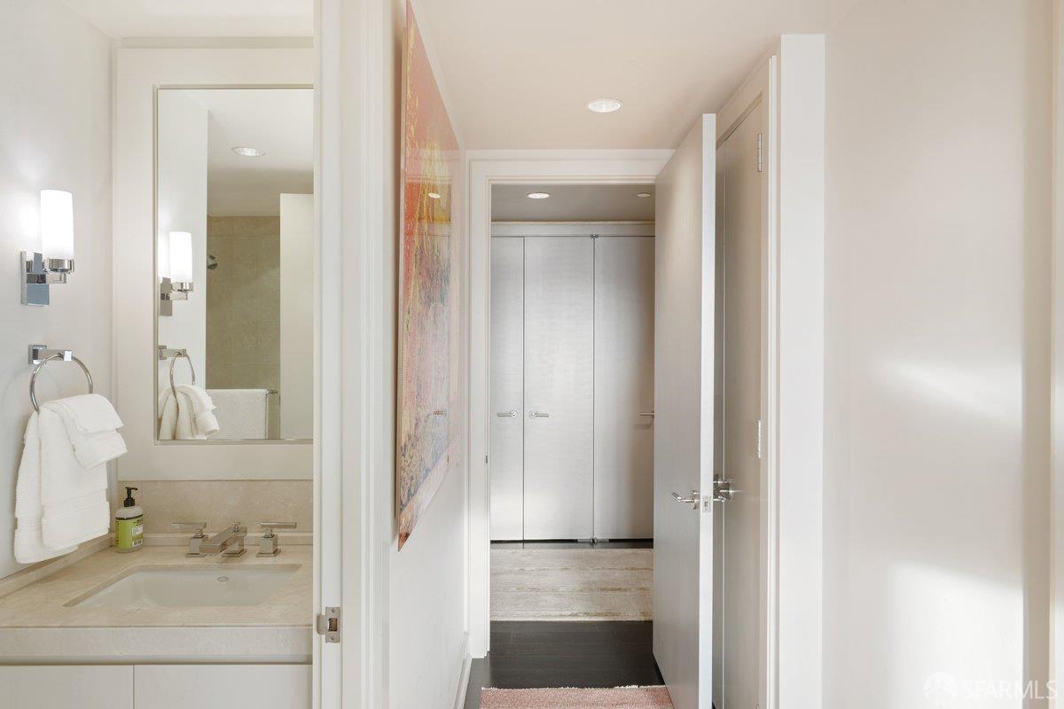 Photo #31: 426100716 Listing: Photo #31