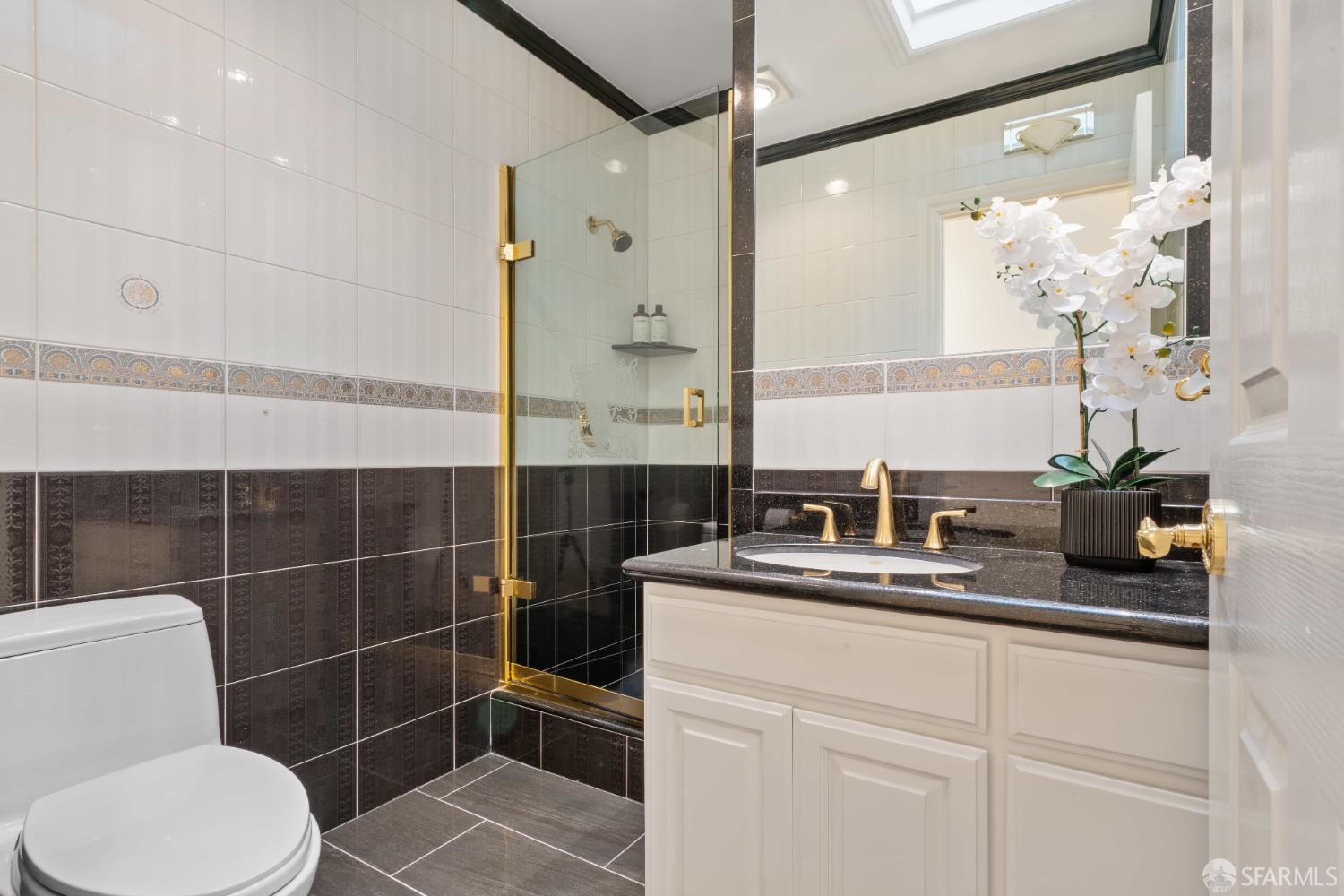 Detail Gallery Image 61 of 75 For 392 Ewing Ter, San Francisco,  CA 94118 - 3 Beds | 3 Baths