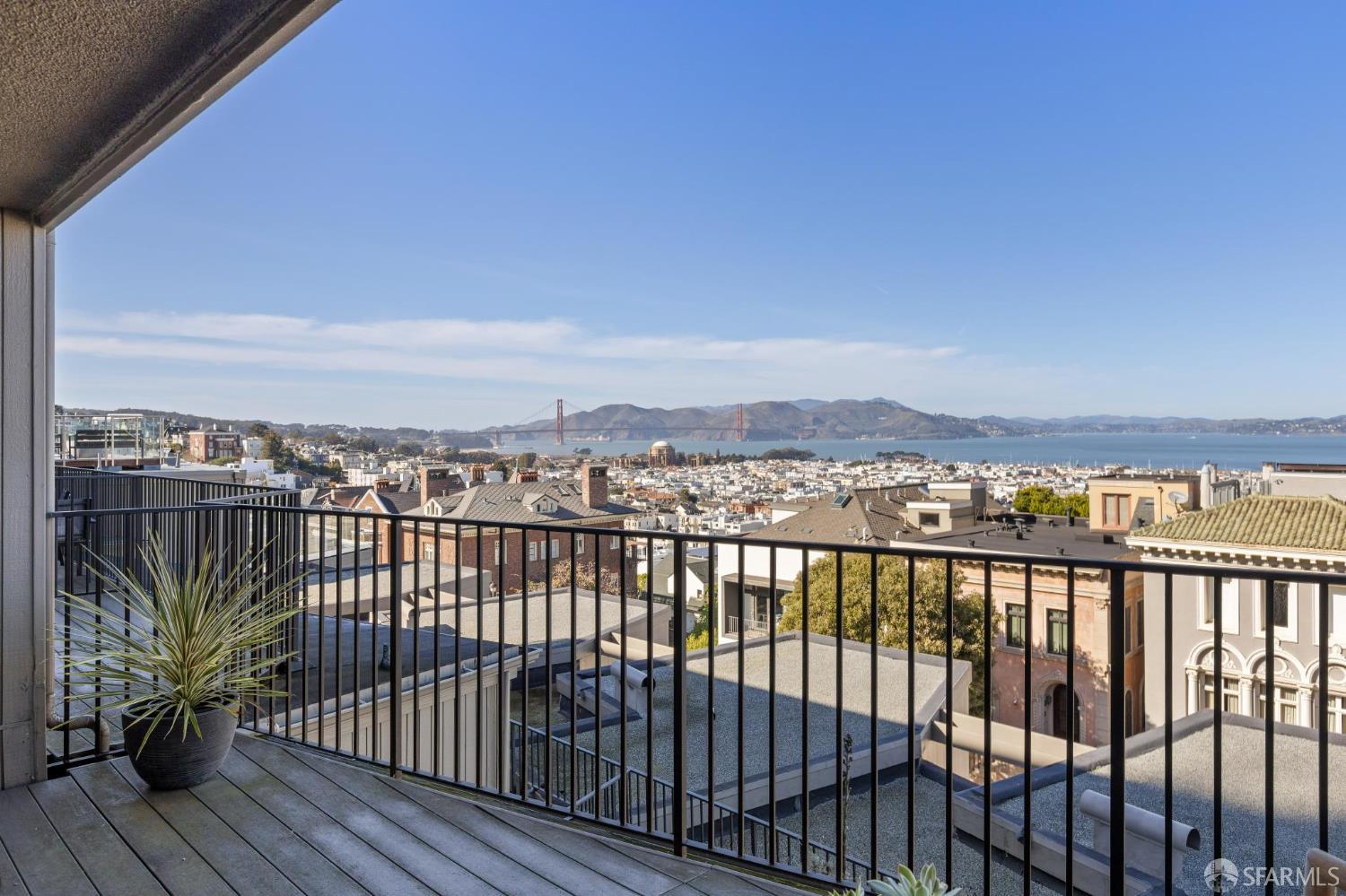 Detail Gallery Image 17 of 46 For 2295 Vallejo St #409,  San Francisco,  CA 94123 - 2 Beds | 2 Baths