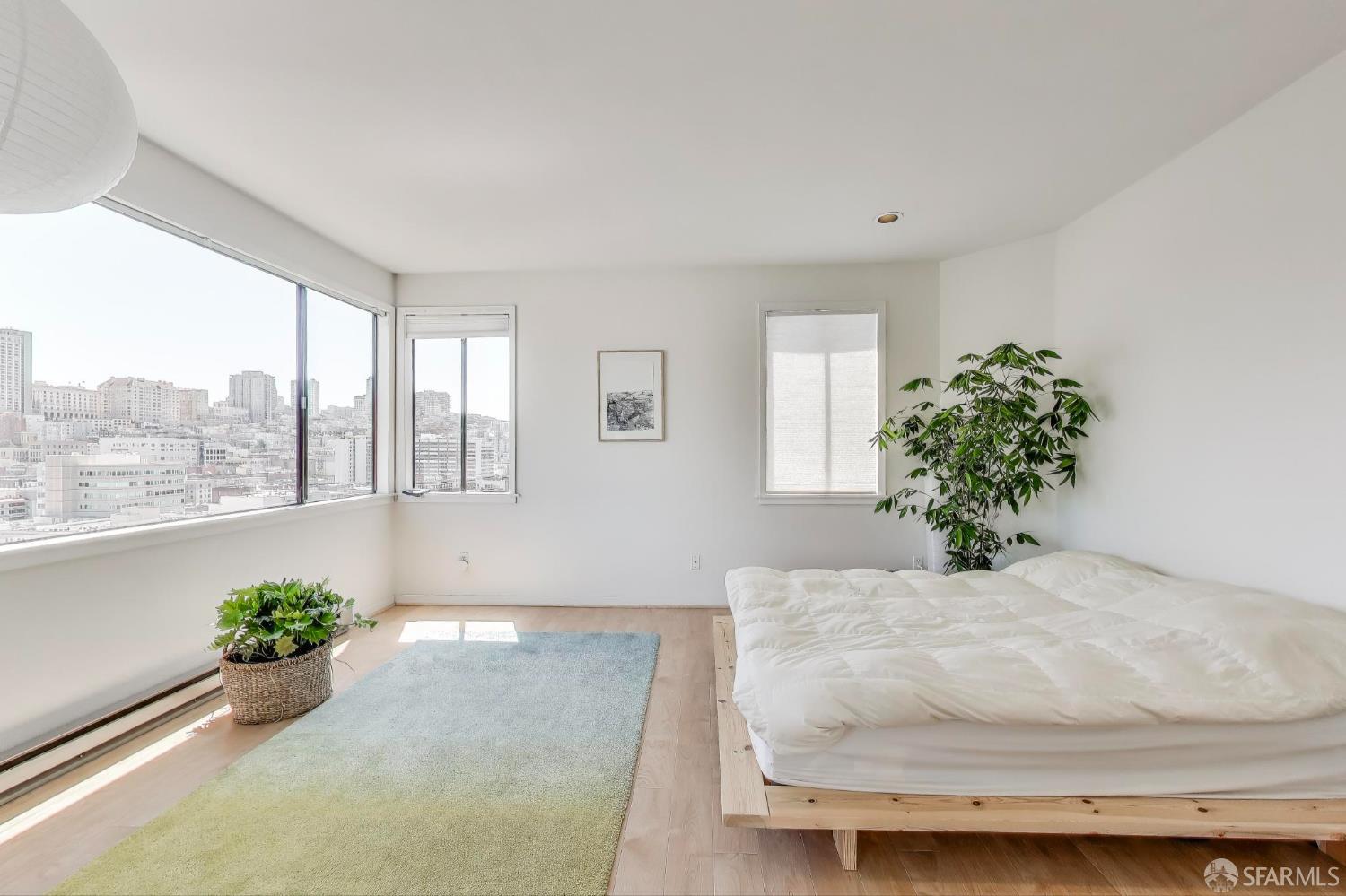 Detail Gallery Image 5 of 39 For 1217 Kearny St, San Francisco,  CA 94133 - – Beds | – Baths