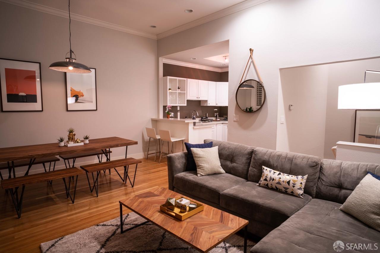 Detail Gallery Image 5 of 17 For 1590 Lyon St, San Francisco,  CA 94115 - 3 Beds | 2 Baths