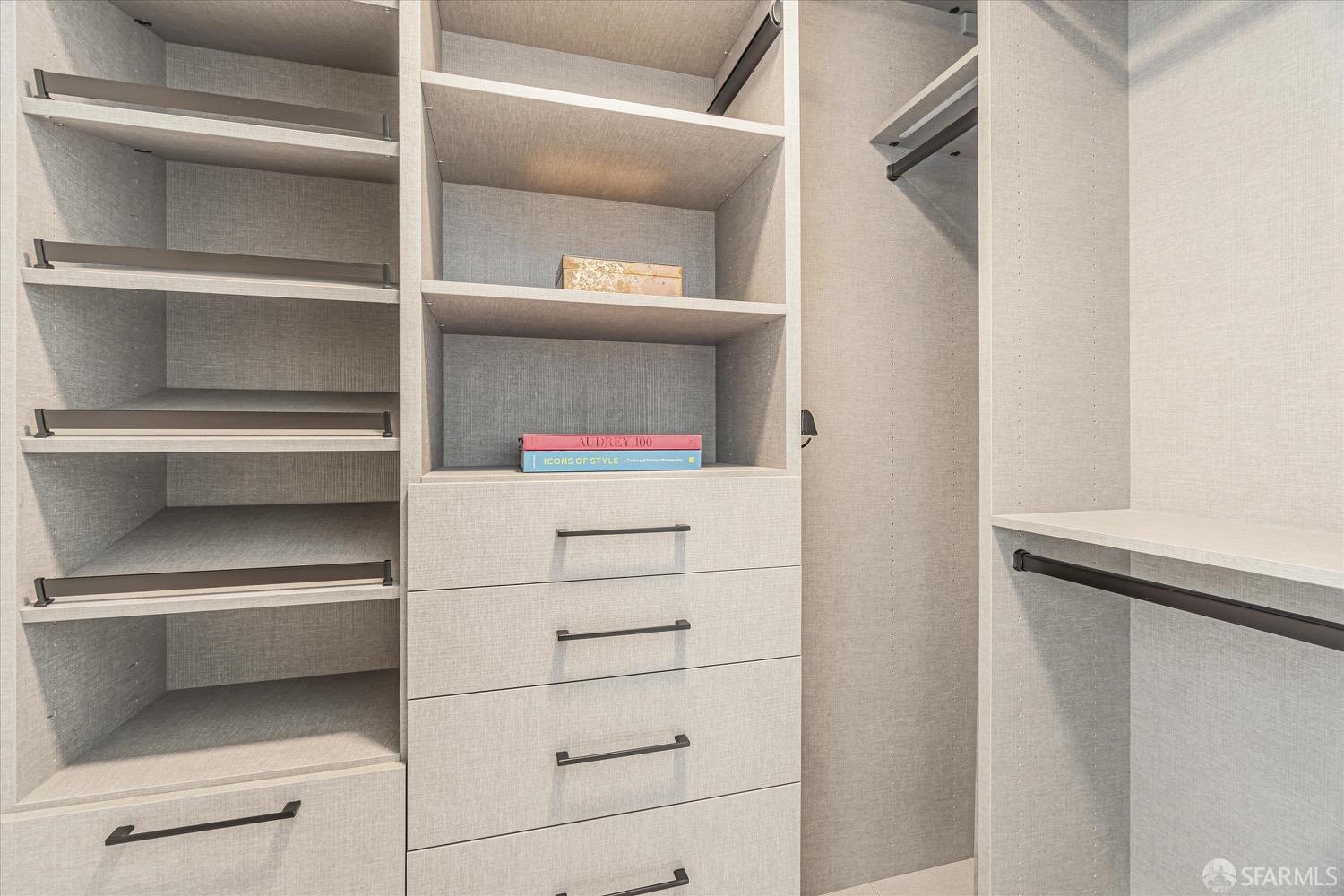 Detail Gallery Image 30 of 40 For 875 California St #202,  San Francisco,  CA 94108 - 2 Beds | 2 Baths