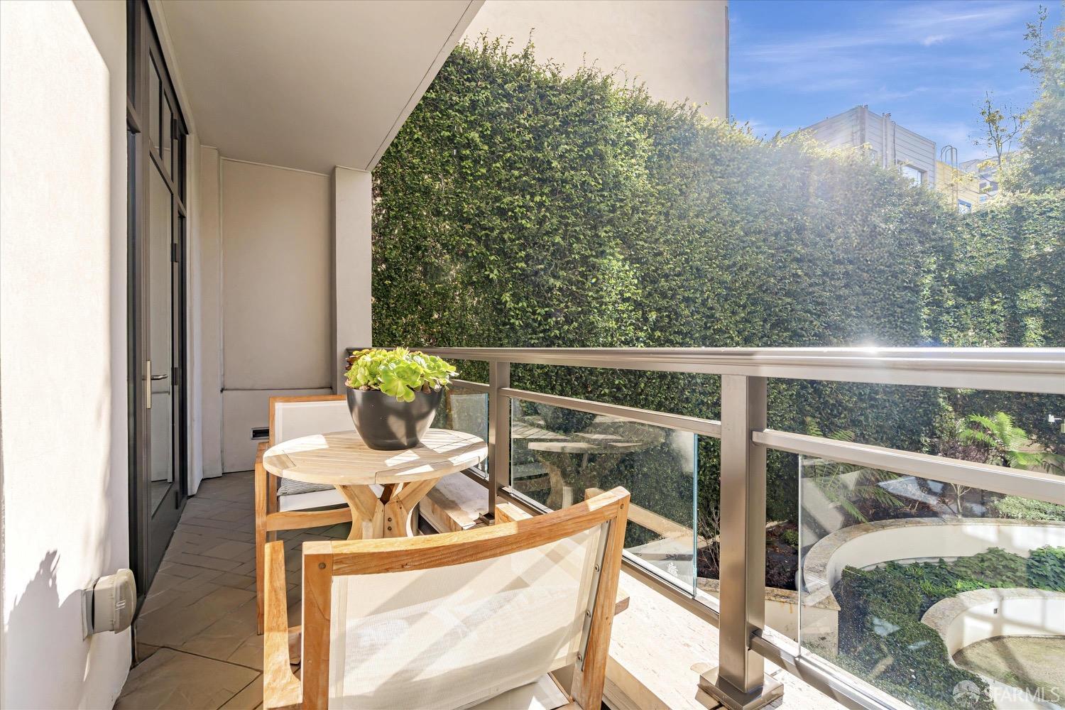 Detail Gallery Image 38 of 40 For 875 California St #202,  San Francisco,  CA 94108 - 2 Beds | 2 Baths