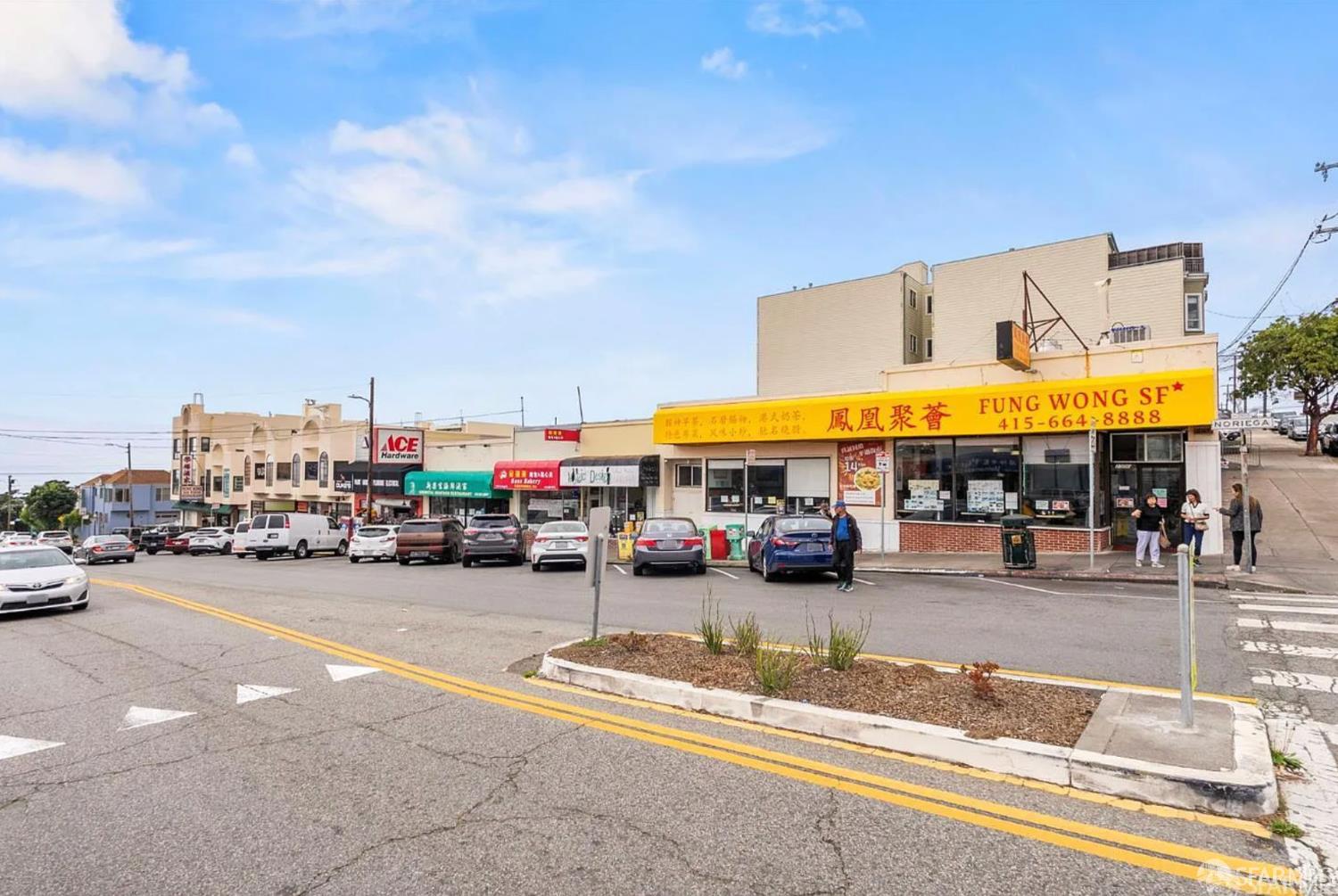 Detail Gallery Image 12 of 16 For 2036 Noriega St, San Francisco,  CA 94122 - 4 Beds | 3 Baths